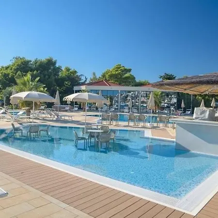 Delux Penthouse F. With View On Beach In The * Split