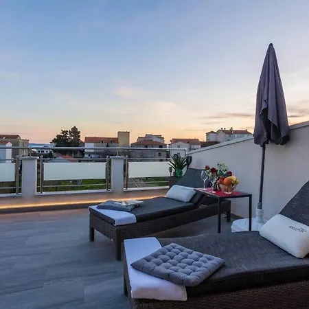 Delux Penthouse F. With View On Beach In The Apartment