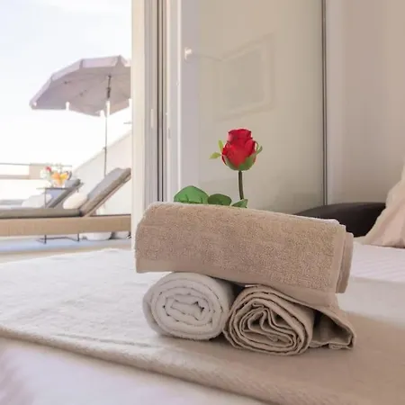 Apartment Delux Penthouse F. With View On Beach In The