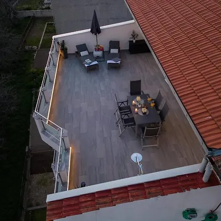 Apartment Delux Penthouse F. With View On Beach In The Split
